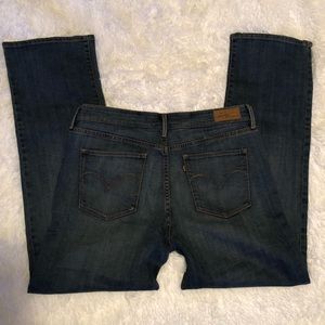 Levi’s🌺Demi Curve Classic Straight Leg Size 14/32